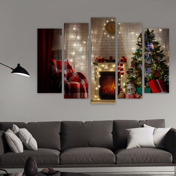 Christmas tree with presents – five-piece modular wall art