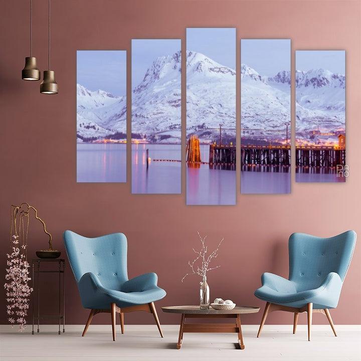 Night view of Valdes city – five-piece modular wall art