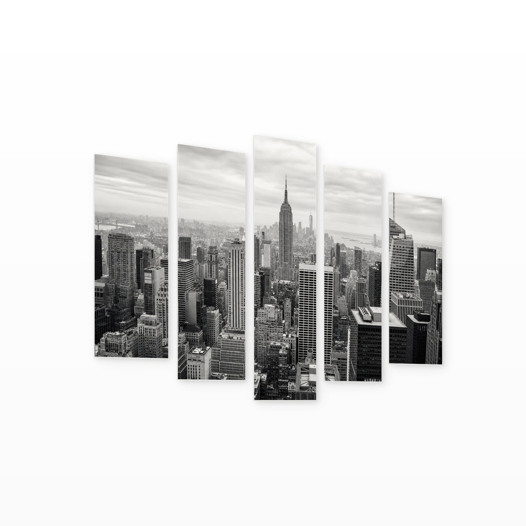 Monochrome New York In — five-panel wall art on white background in perspective | 5wallart 51167 M1