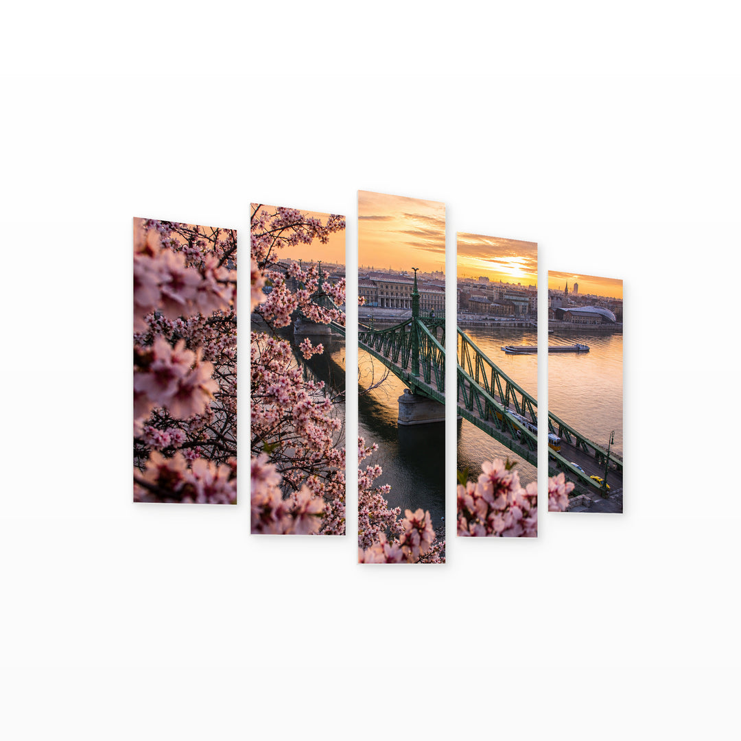 Bridge over the Danube, Budapest Urban Panorama — five-panel wall art on white background in perspective | 5wallart 51220 M1