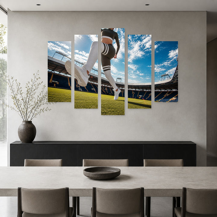 Athletic Woman Running in Stadium with Dramatic Contrast — five-panel wall art in alternate frontal interior | 5wallart 51503 M4