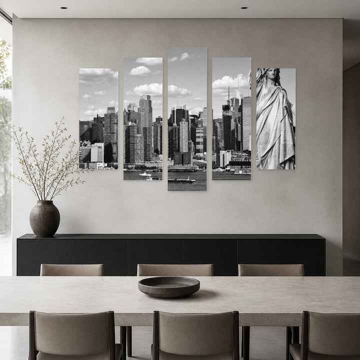 Black and White Statue of Liberty Urban Panorama — five-panel wall art in frontal interior | 5wallart 51642 M3