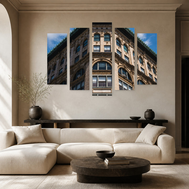 Old Building in Manhattan Urban Panorama — five-panel wall art in frontal interior | 5wallart 51663 M3