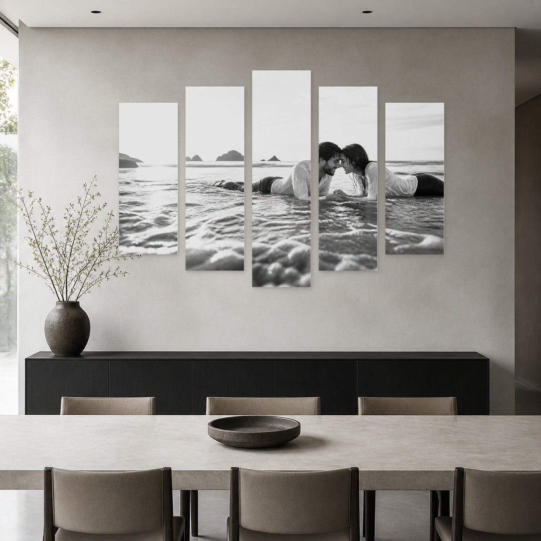 Lovers in the Water with Dreamlike Atmosphere — five-panel wall art in frontal interior | 5wallart 51804 M3