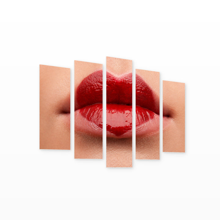 Heart-shaped Lips with Dramatic Contrast — five-panel wall art on white background in perspective | 5wallart 51955 M1