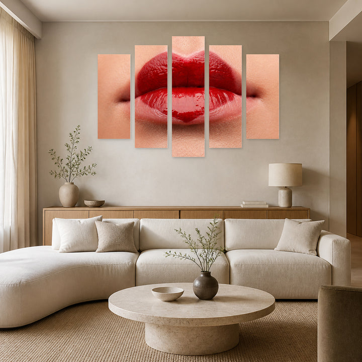 Heart-shaped Lips with Dramatic Contrast — five-panel wall art in frontal interior | 5wallart 51955 M3