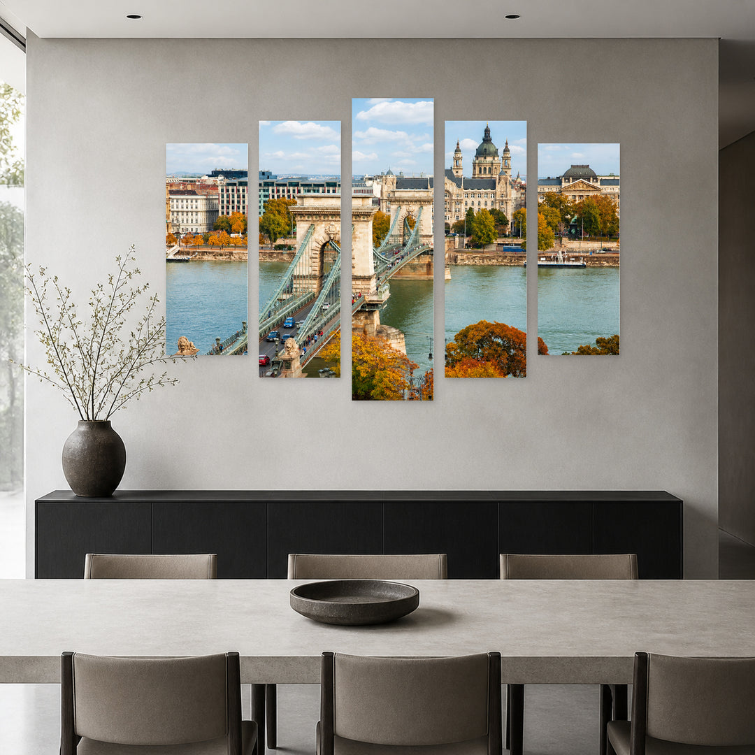 Famous Chain Bridge in Budapest — five-panel wall art in alternate frontal interior | 5wallart 52377 M4