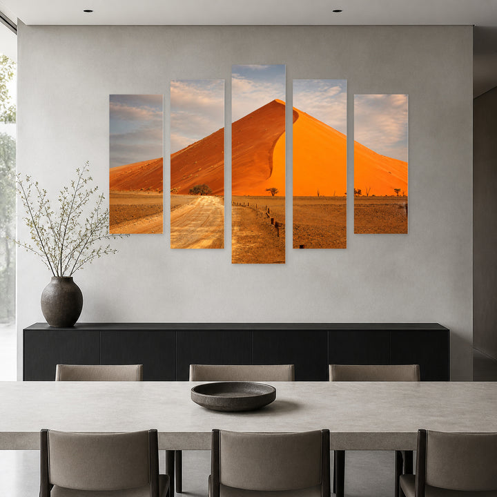 Desert Landscape in Serene Light — five-panel wall art in frontal interior | 5wallart 52510 M3