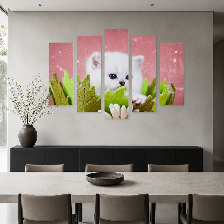 British White Kitten in Winter — five-panel wall art in frontal interior | 5wallart 52880 M3