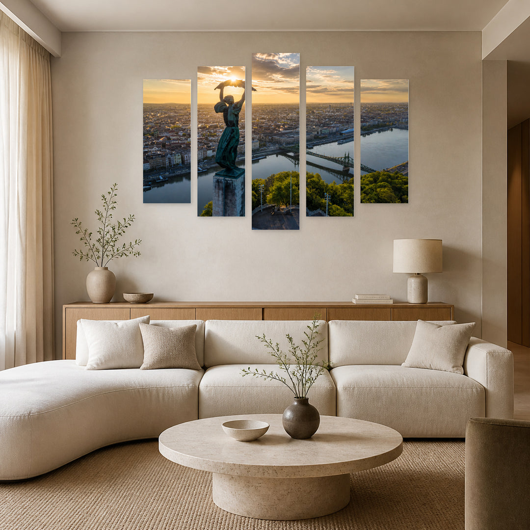 Hungarian Statue of Liberty with Dramatic Contrast — five-panel wall art in alternate frontal interior | 5wallart 53240 M4
