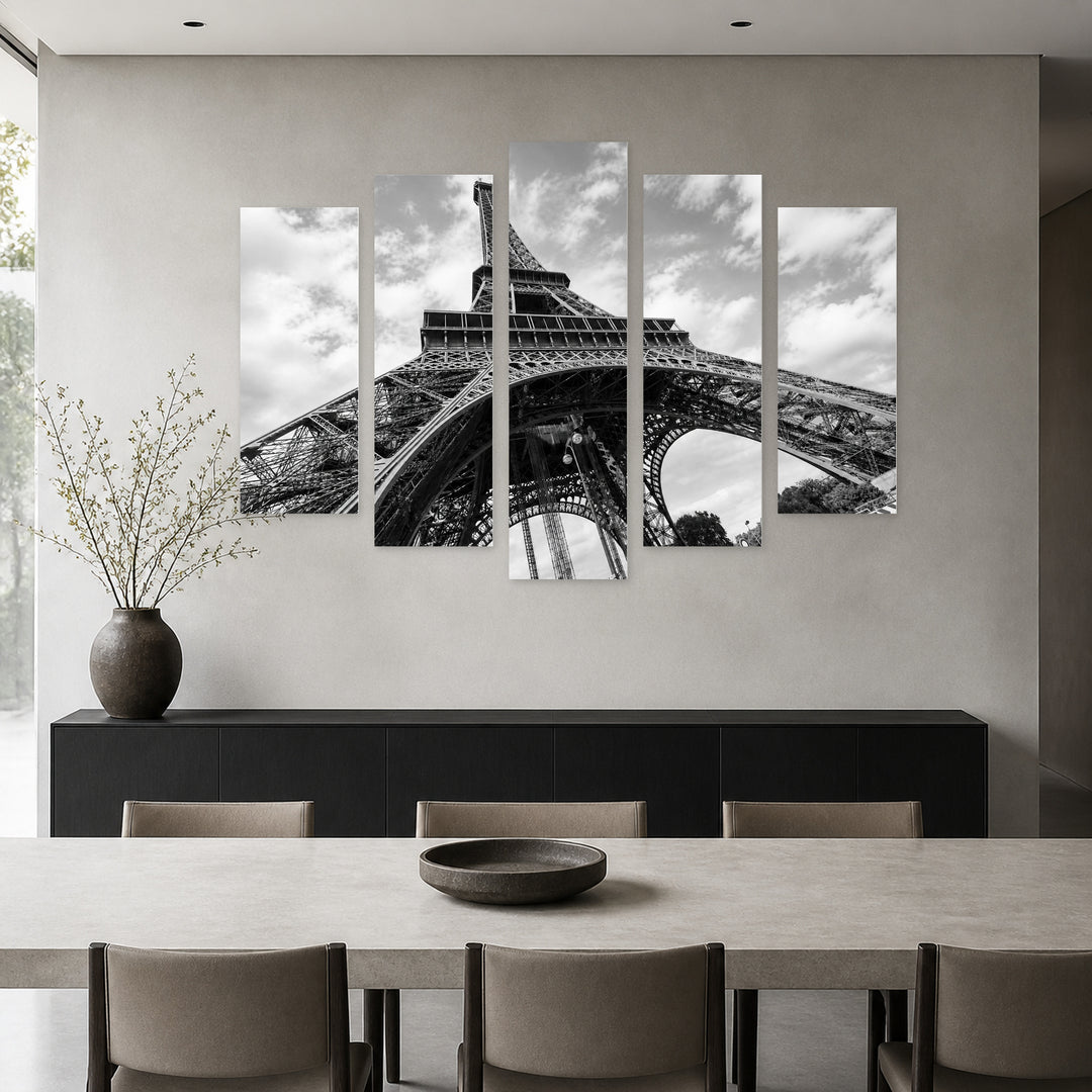 Monochrome Eiffel Tower in Paris — five-panel wall art in frontal interior | 5wallart 53866 M3