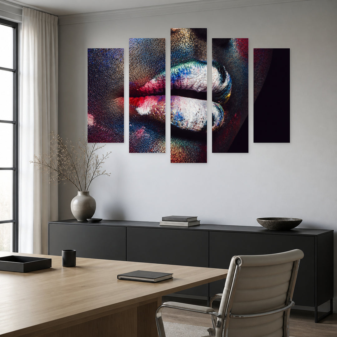 Colorful Lips at Night — five-panel wall art in alternate frontal interior | 5wallart 53971 M4