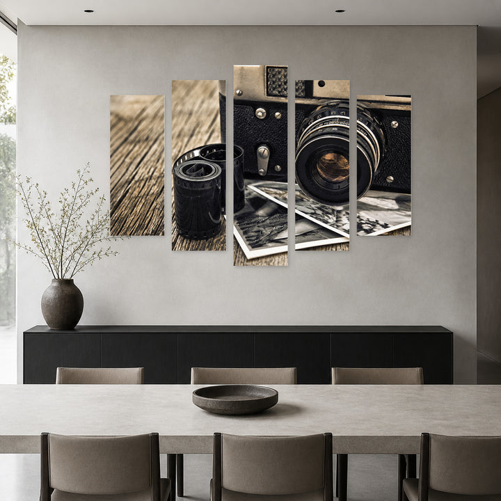 Old Retro Camera Vintage Study II — five-panel wall art in frontal interior | 5wallart 54654 M3