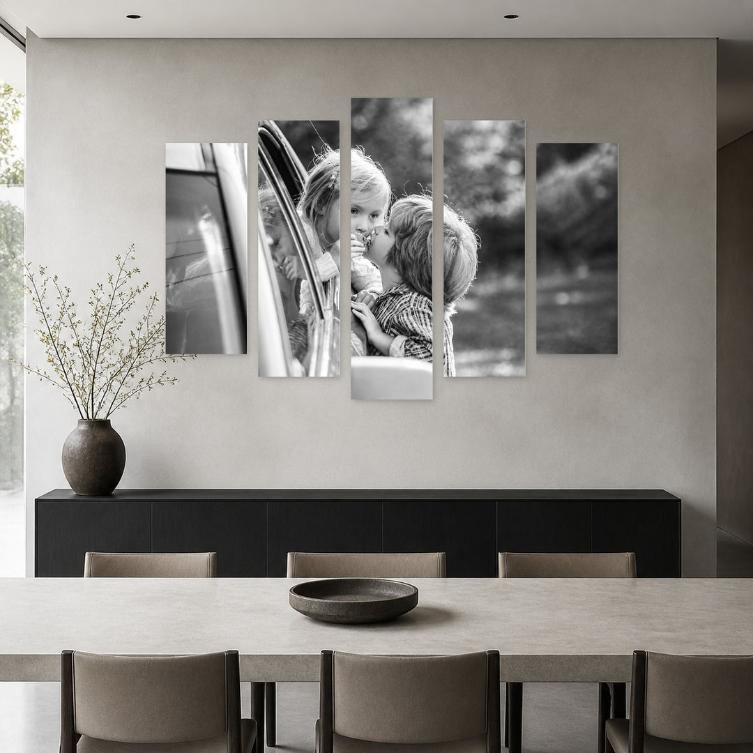 Childhood Love with Dreamlike Atmosphere — five-panel wall art in frontal interior | 5wallart 54848 M3