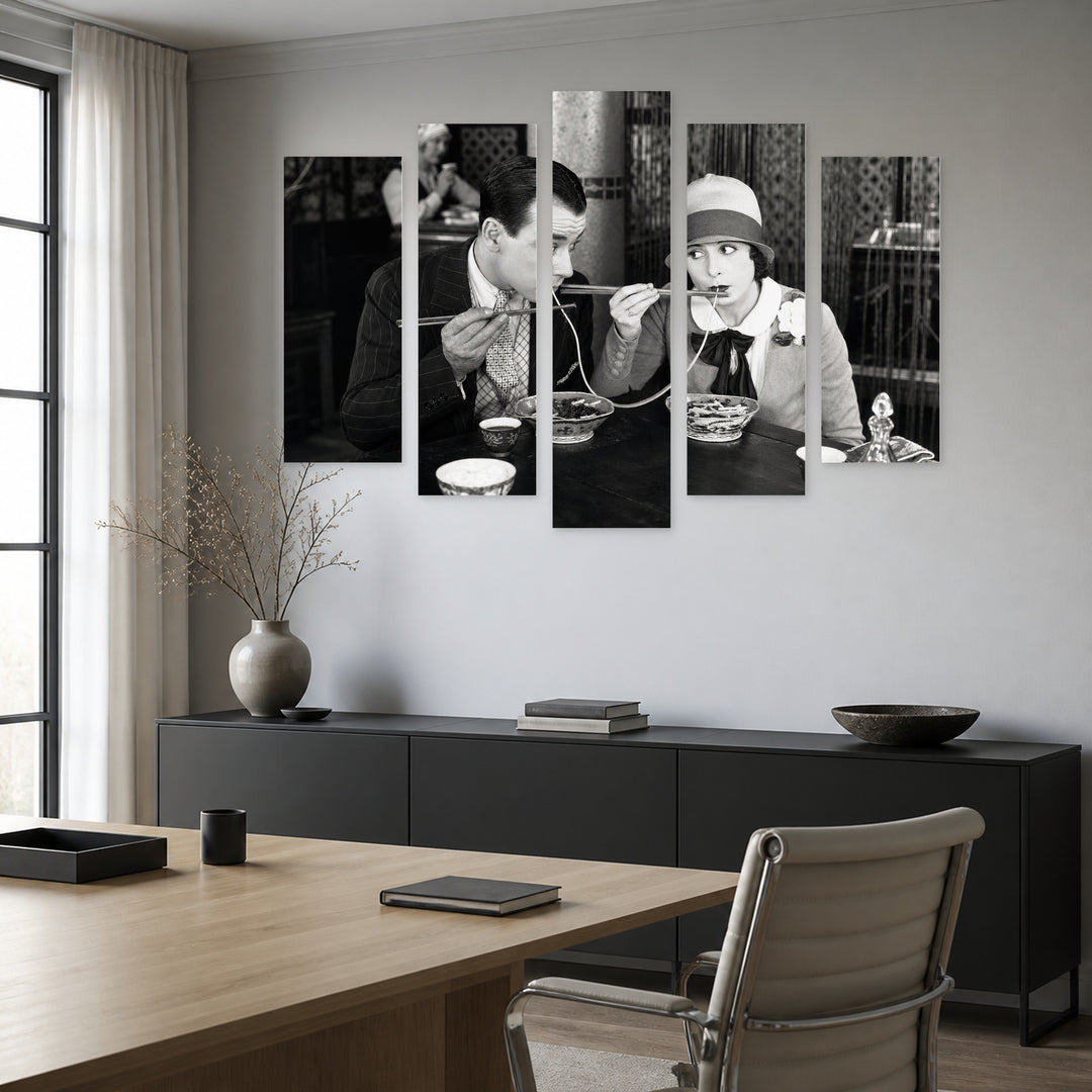 Couple in a Restaurant with Dramatic Contrast — five-panel wall art in frontal interior | 5wallart 54866 M3