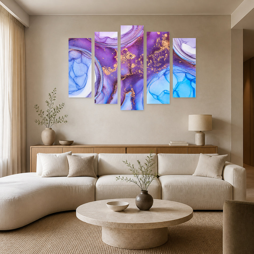 Marble Effect in Purple in Serene Light II — five-panel wall art in frontal interior | 5wallart 54975 M3