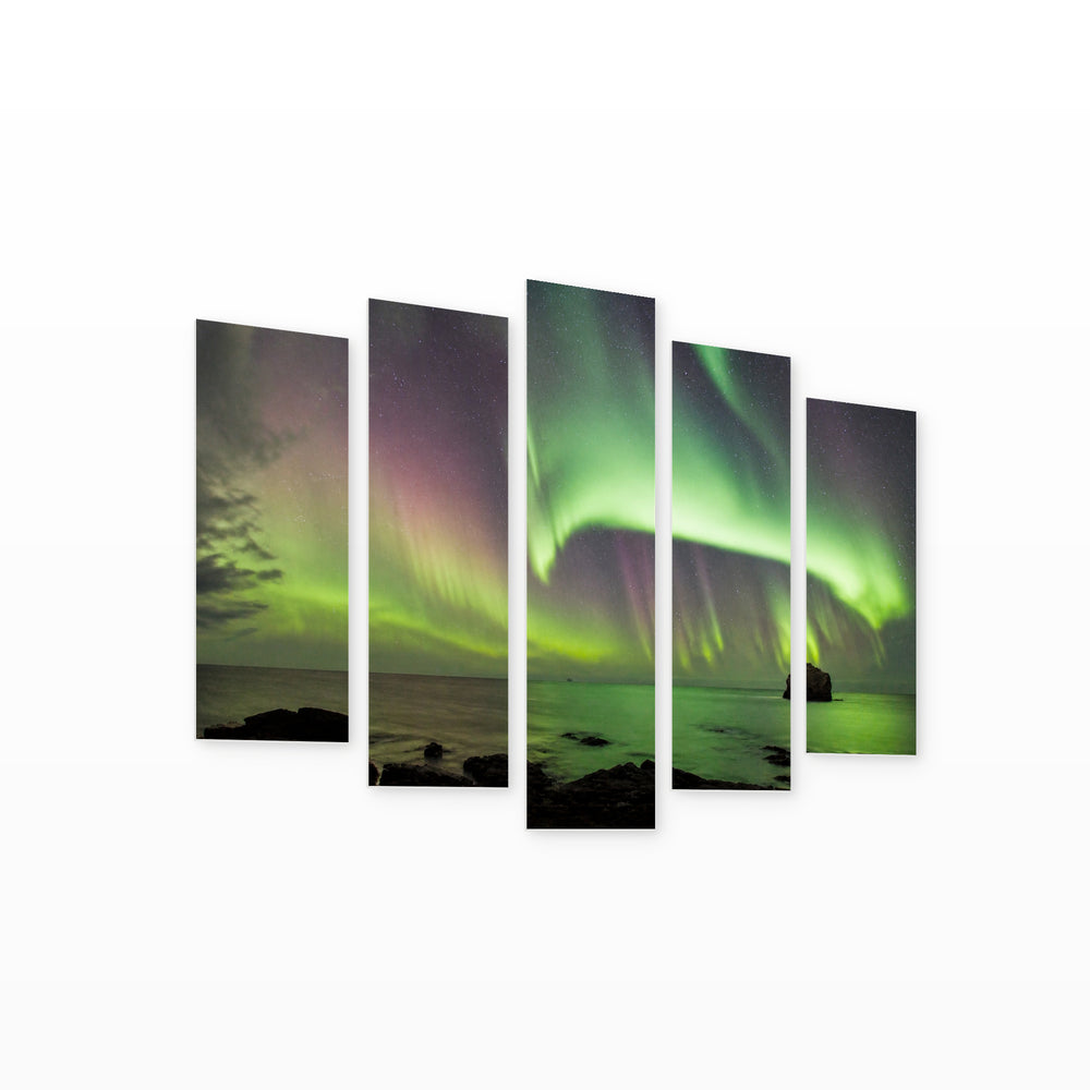 Northern Lights at Night — five-panel wall art on white background in perspective | 5wallart 55367 M1