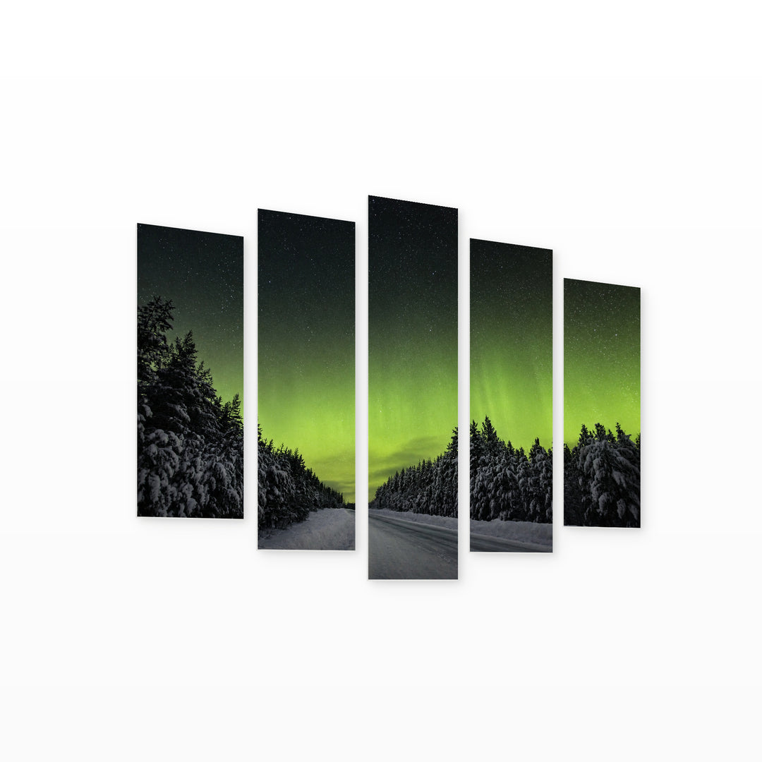 Northern Lights at Night II — five-panel wall art on white background in perspective | 5wallart 55455 M1