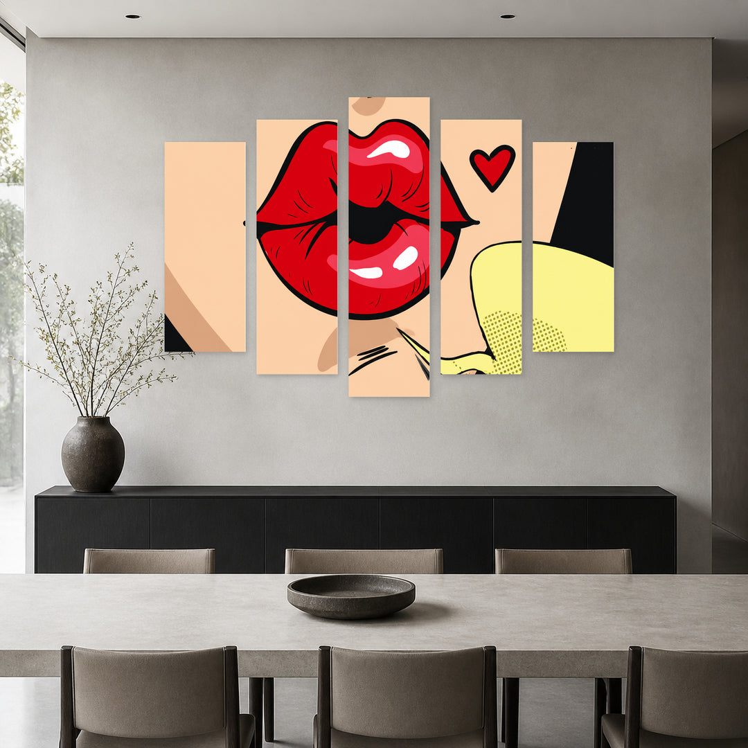 Pop Art Lips at Night II — five-panel wall art in frontal interior | 5wallart 55516 M3