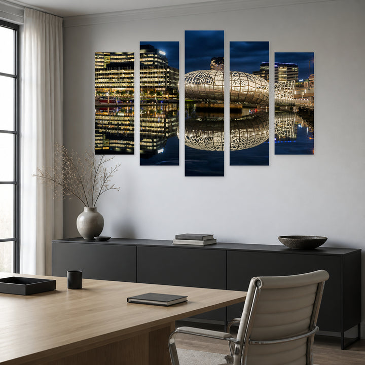 Night View of Melbourne with Dramatic Contrast — five-panel wall art in frontal interior | 5wallart 55660 M3