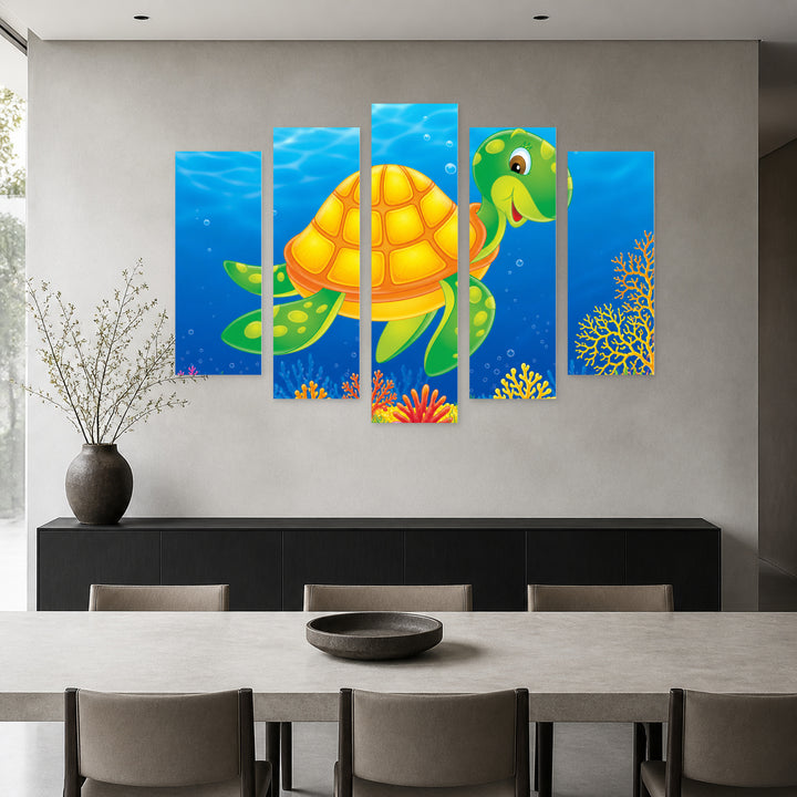 A Sea Turtle in Blue and Gold — five-panel wall art in alternate frontal interior | 5wallart 55877 M4