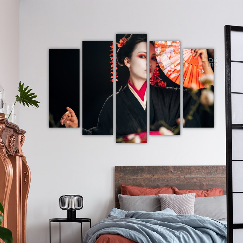 Geisha in a Black Kimono – reference image 3
