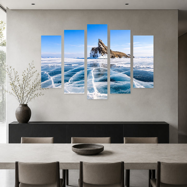Cracked Ice in Serene Light — five-panel wall art in frontal interior | 5wallart 57510 M3