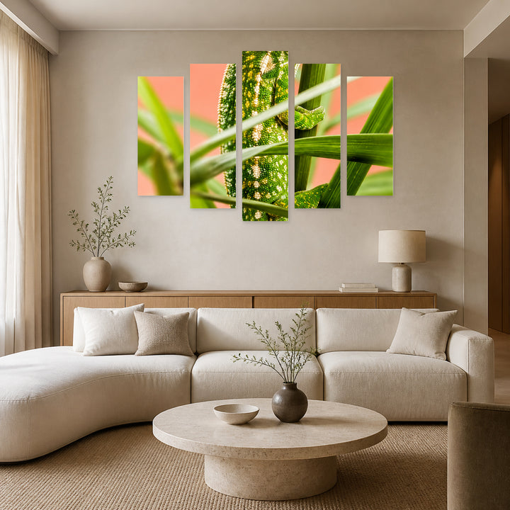 Carpet Chameleon with Geometric Rhythm — five-panel wall art in frontal interior | 5wallart 57525 M3