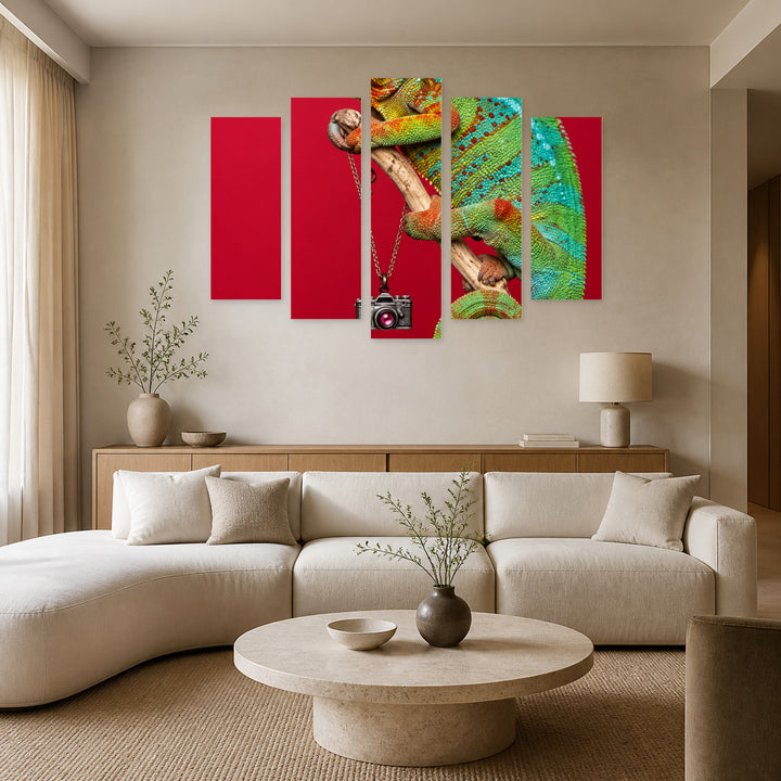 Chameleon Wildlife Portrait — five-panel wall art in frontal interior | 5wallart 57527 M3