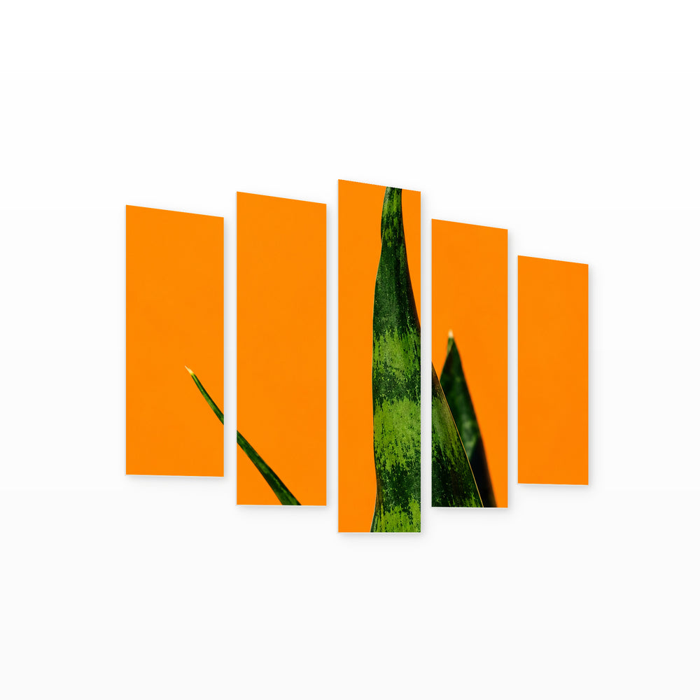 Leaf Detail in Serene Light — five-panel wall art on white background in perspective | 5wallart 57531 M1