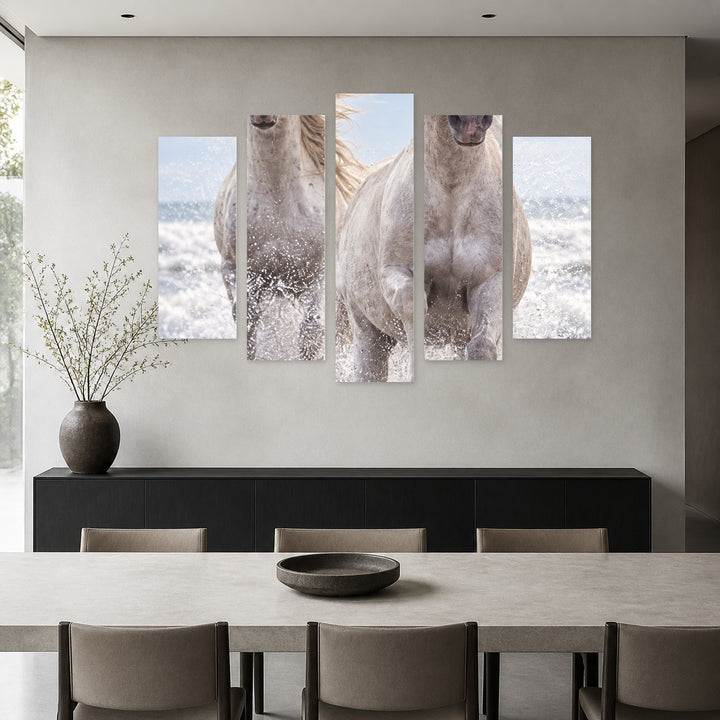 Free Spirit Wildlife Portrait — five-panel wall art in frontal interior | 5wallart 57646 M3