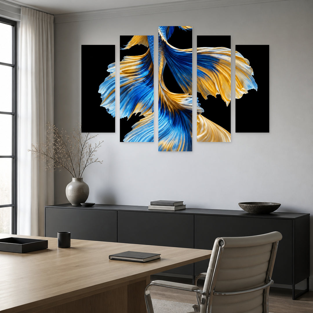 Siamese Fighting Fish in Blue and Gold — five-panel wall art in frontal interior | 5wallart 57650 M3