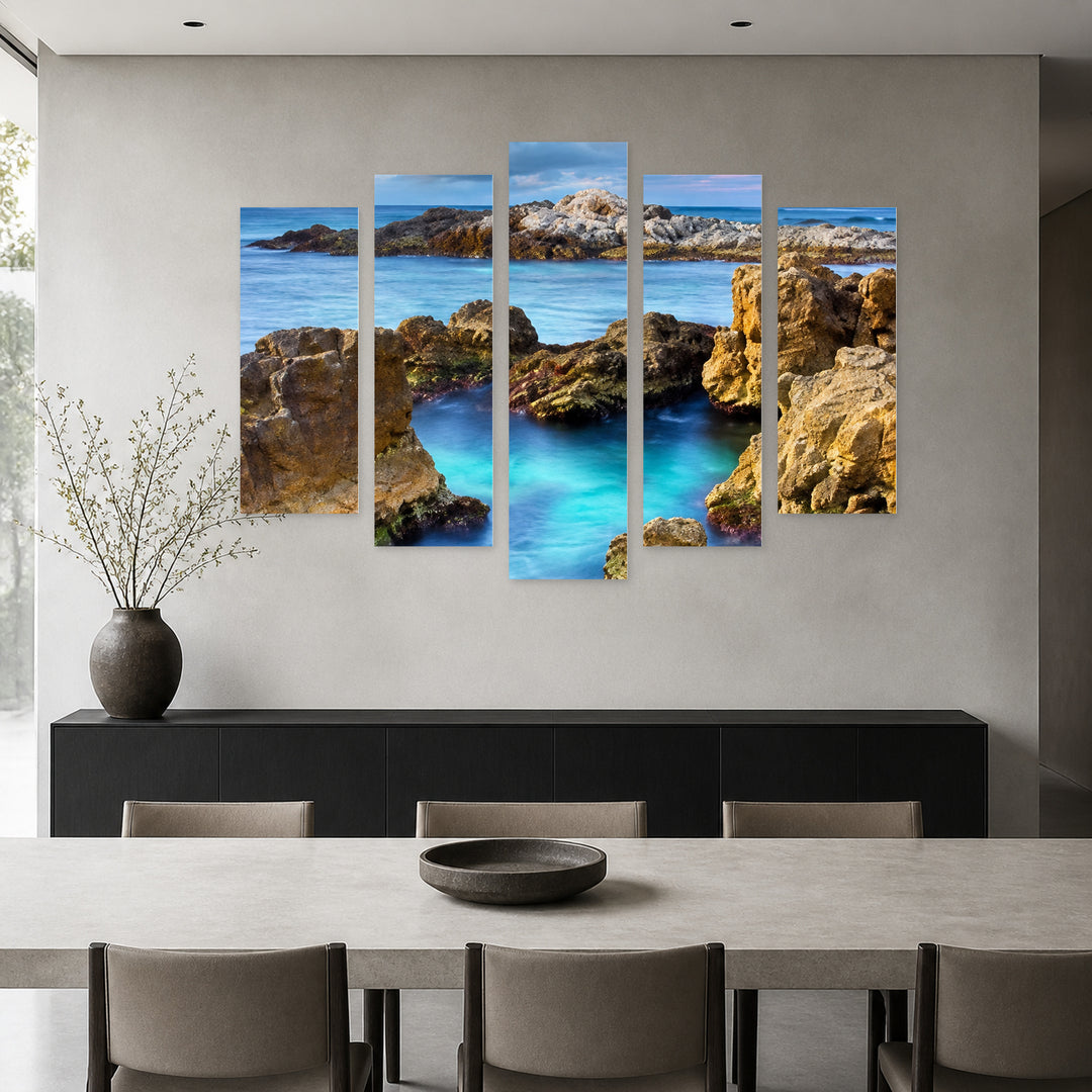 Echo of the Ocean with Dreamlike Atmosphere — five-panel wall art in frontal interior | 5wallart 57666 M3