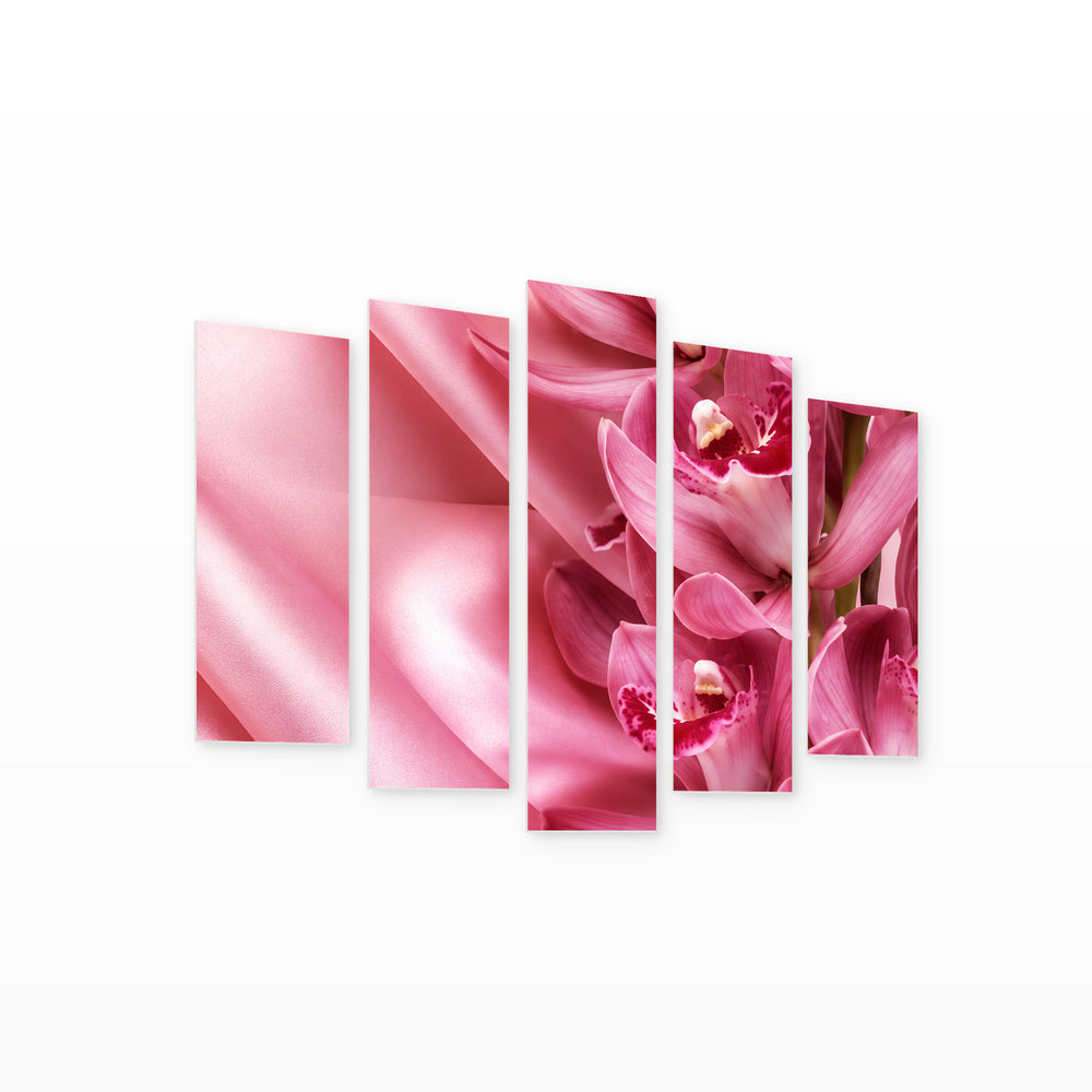 Aesthetic in Pink with Dreamlike Atmosphere — five-panel wall art on white background in perspective | 5wallart 57742 M1