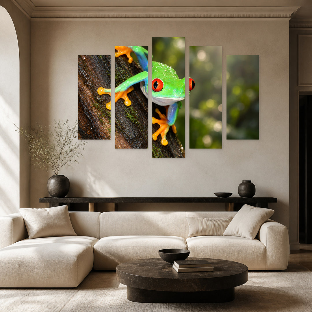 Tree Frog with Dreamlike Atmosphere — five-panel wall art in frontal interior | 5wallart 58137 M3