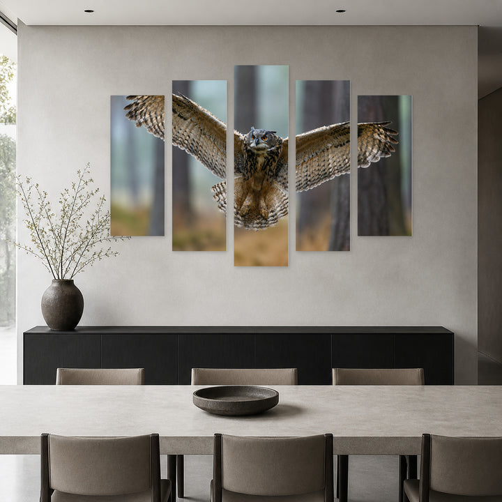 Eurasian Owl at Night — five-panel wall art in frontal interior | 5wallart 58148 M3