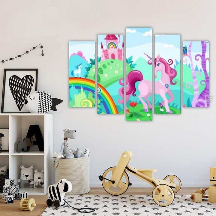 Illustration of a Unicorn – five-piece modular wall art