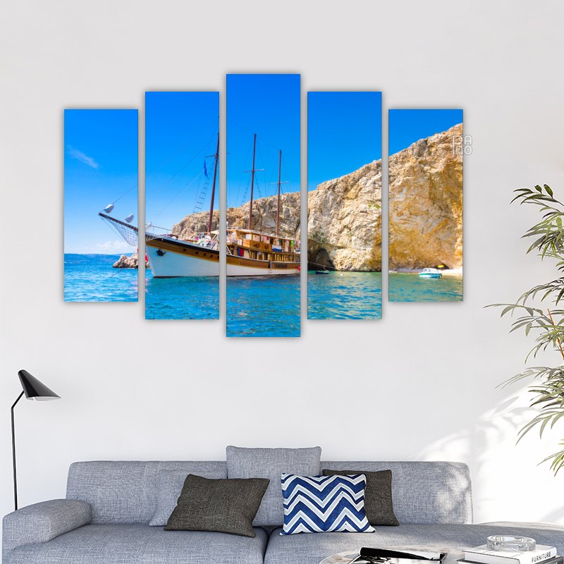 Vintage Sailboat in a Bay – reference image 3